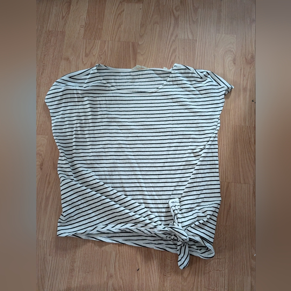 Max Studio Black and White Striped Tee